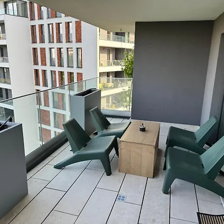 Apartment Cozy Two Bedroom *