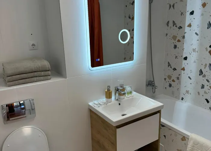 Lägenhet Cozy Two Bedroom Cluj-Napoca